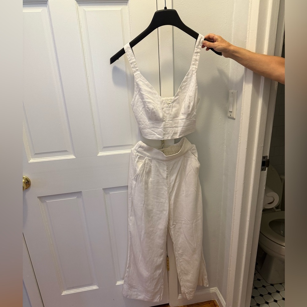 Abercrombie linen set